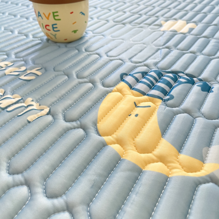 91家纺网 家纺一手货源 找家纺 柒月家居 2026新款小清新床笠款乳胶凉席床笠 床笠-星星月亮