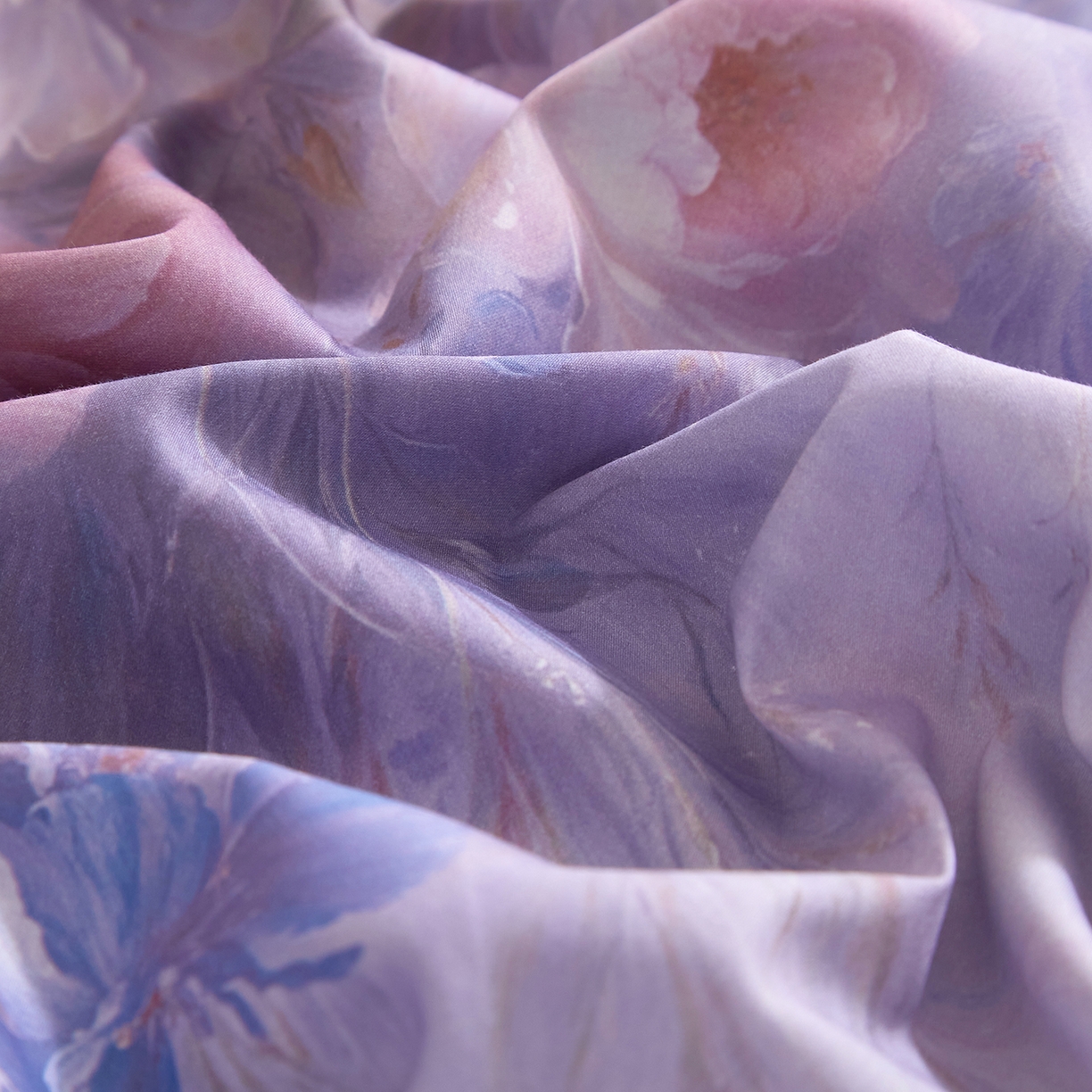 91家纺网 家纺一手货源 找家纺 锦彩家居 2026新款全棉纯棉印花60支贡缎新疆长绒棉四件套-山月记系列 芳菲