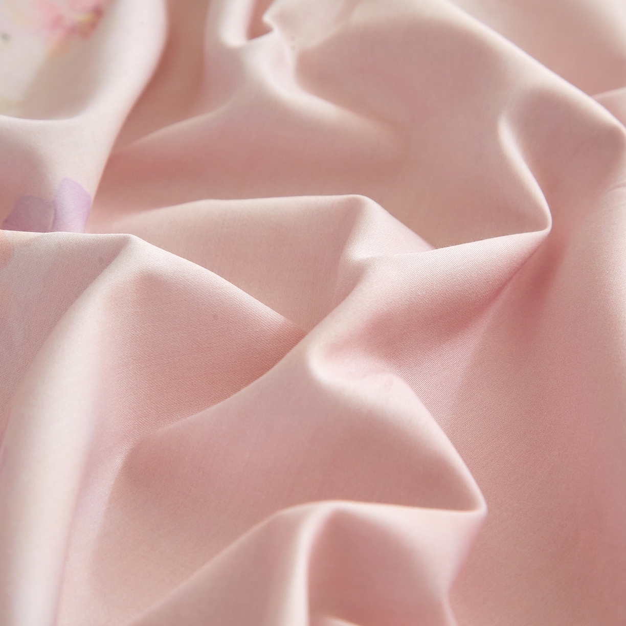 91家纺网 家纺一手货源 找家纺 锦彩家居 2026新款全棉纯棉印花60支贡缎新疆长绒棉四件套-山月记系列 芳序