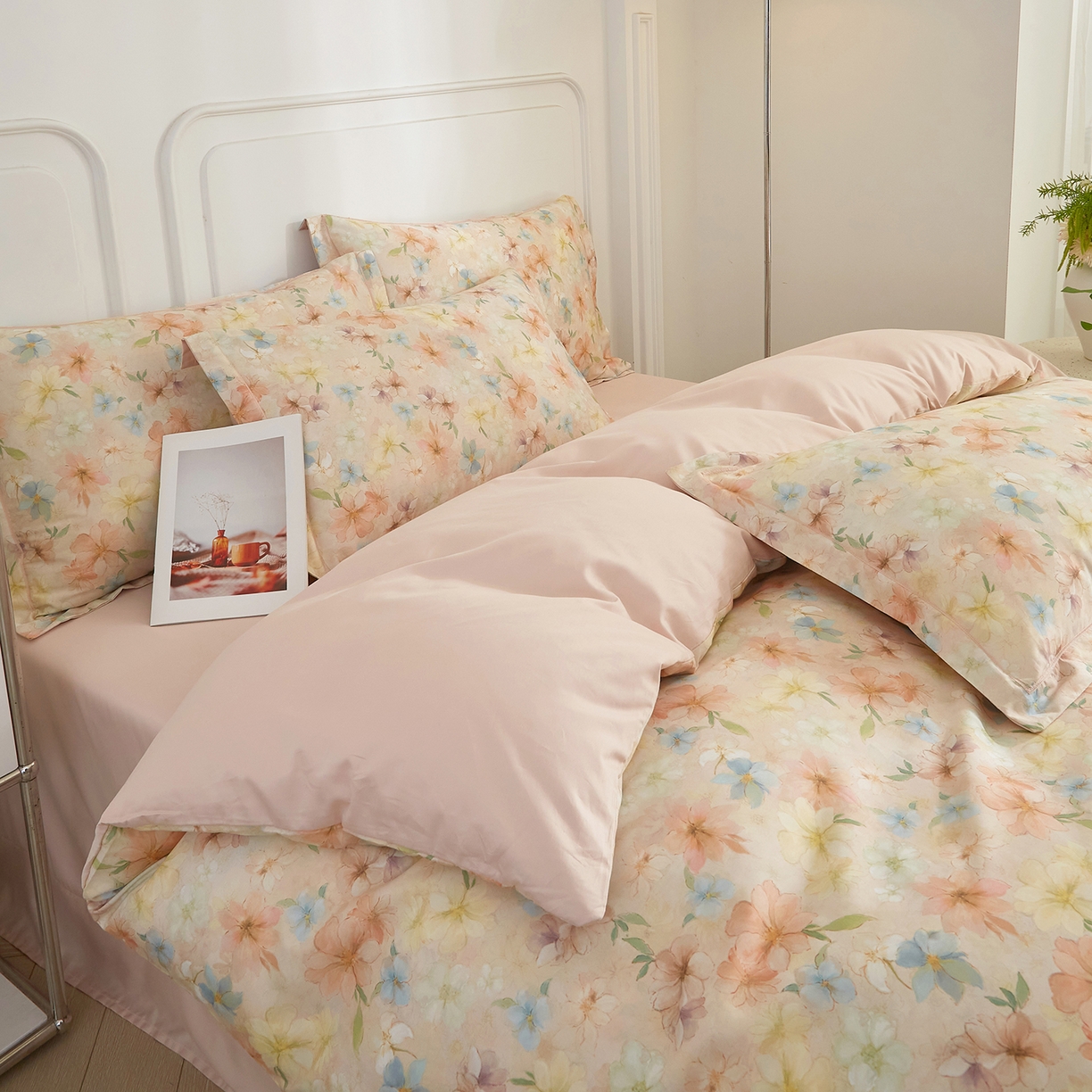 91家纺网 家纺一手货源 找家纺 锦彩家居 2026新款全棉纯棉印花60支贡缎新疆长绒棉四件套-山月记系列 风禾