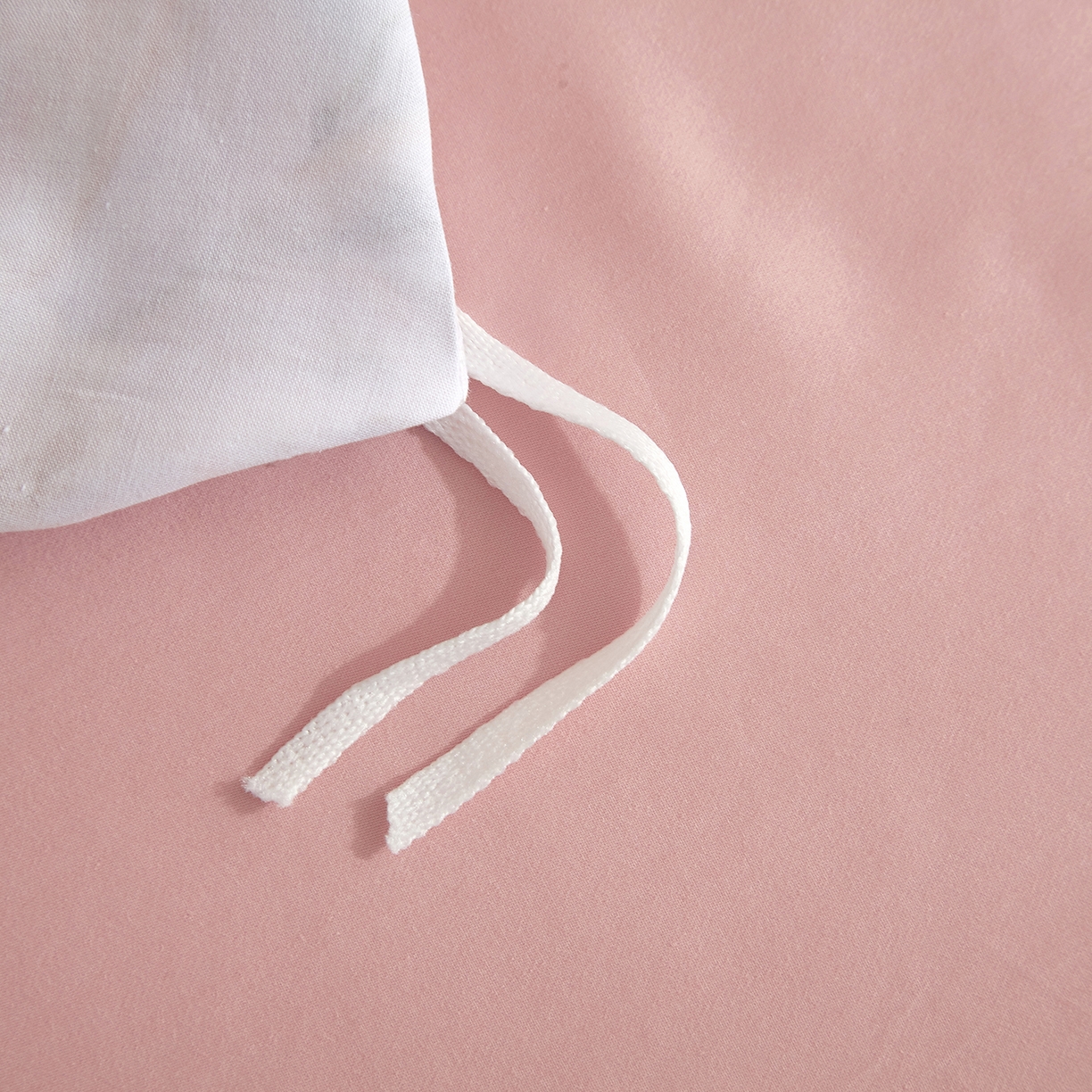 91家纺网 家纺一手货源 找家纺 锦彩家居 2026新款全棉纯棉印花60支贡缎新疆长绒棉四件套-山月记系列 浅春