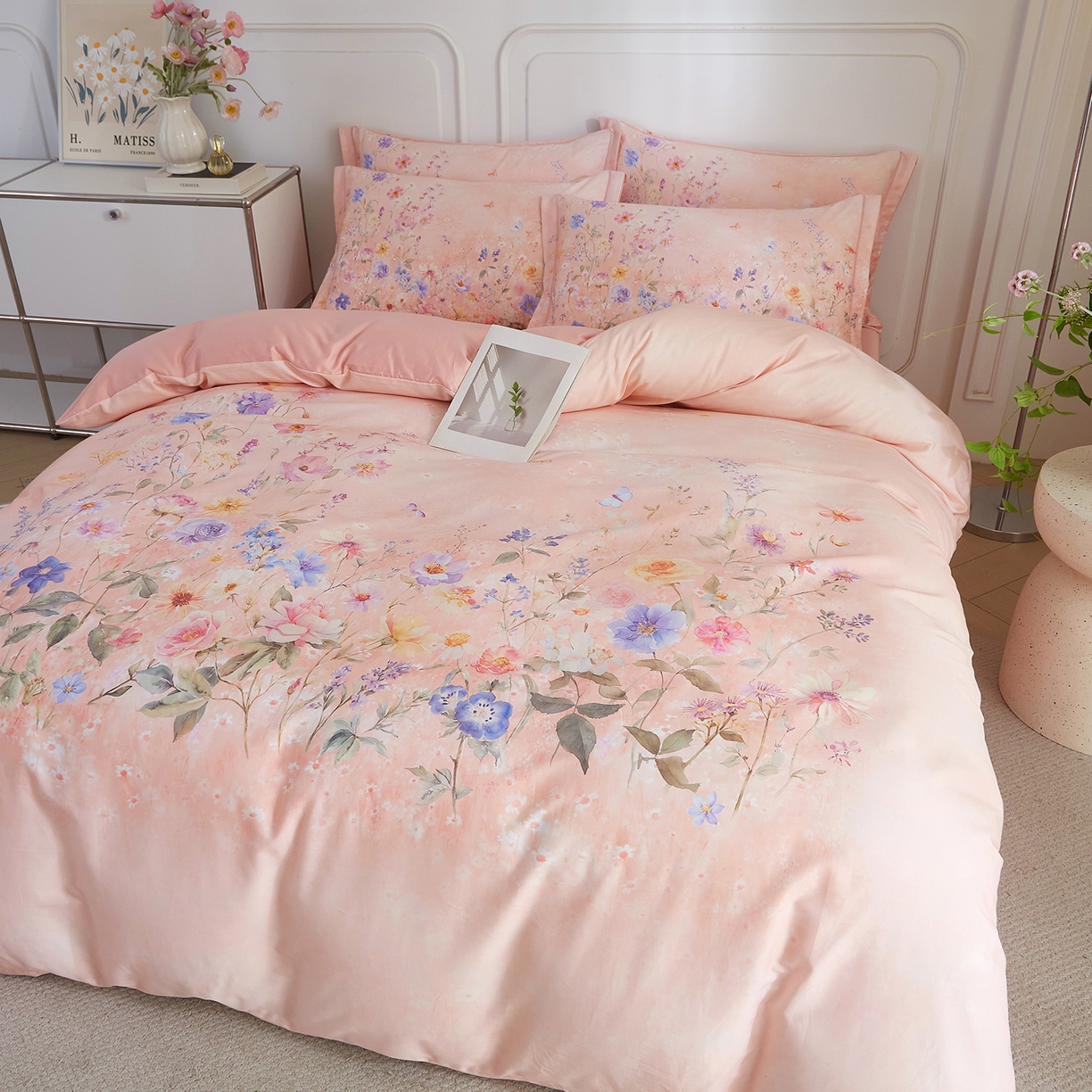 91家纺网 家纺一手货源 找家纺 锦彩家居 2026新款全棉纯棉印花60支贡缎新疆长绒棉四件套-山月记系列 烟柳粉