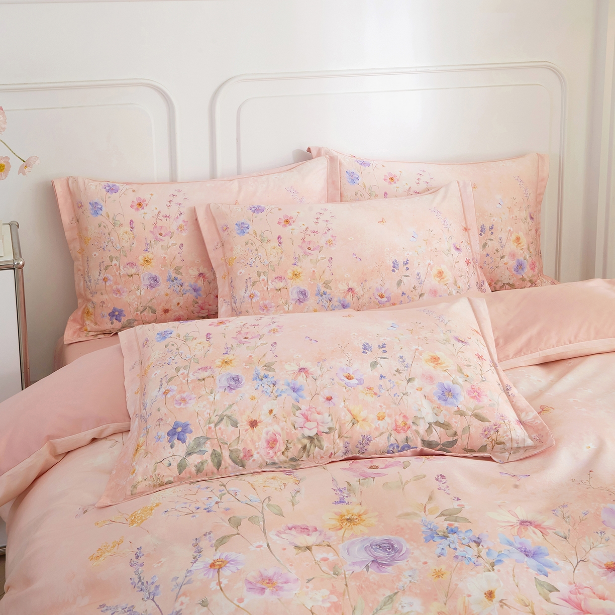 91家纺网 家纺一手货源 找家纺 锦彩家居 2026新款全棉纯棉印花60支贡缎新疆长绒棉四件套-山月记系列 烟柳粉