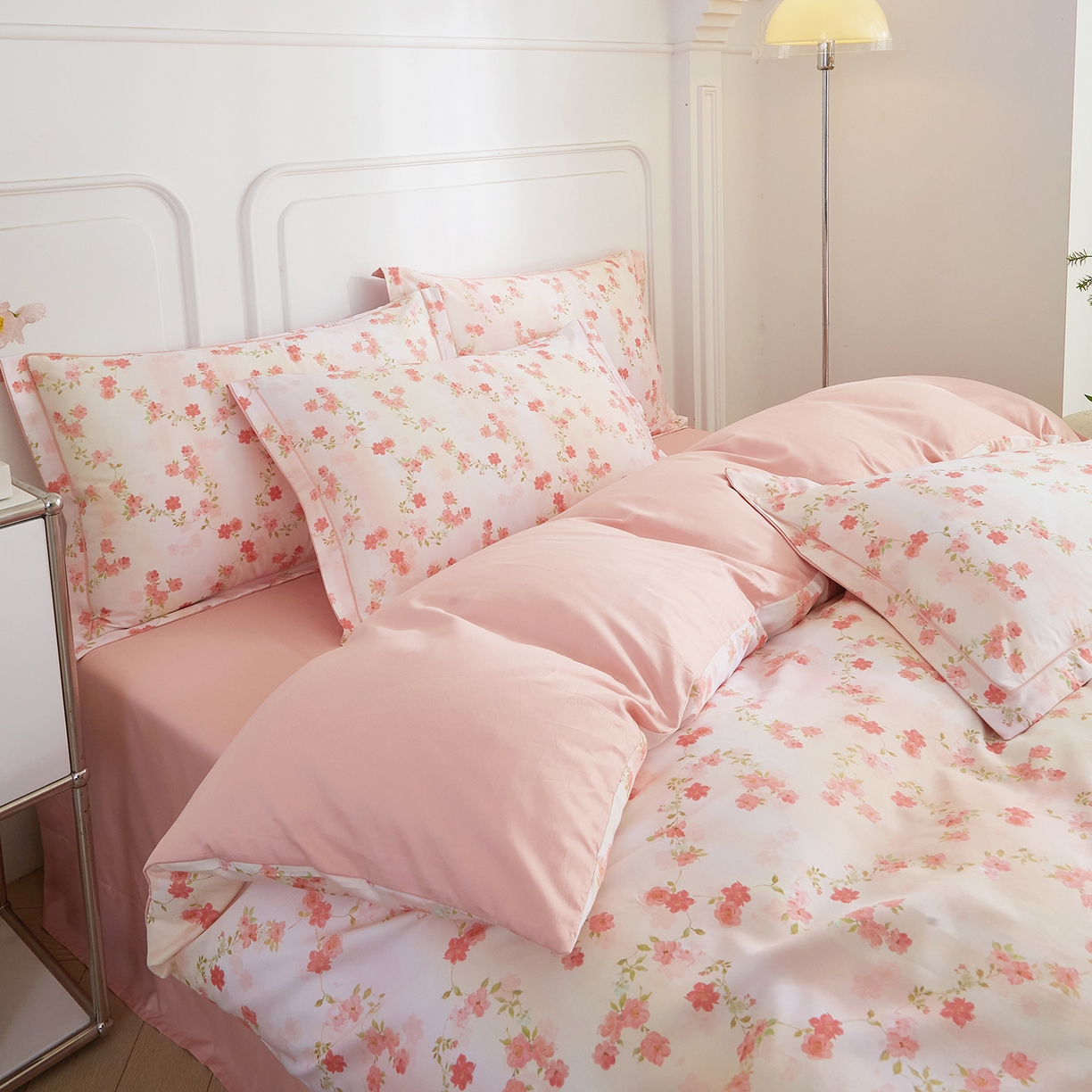 91家纺网 家纺一手货源 找家纺 锦彩家居 2026新款全棉纯棉印花60支贡缎新疆长绒棉四件套-山月记系列 樱落