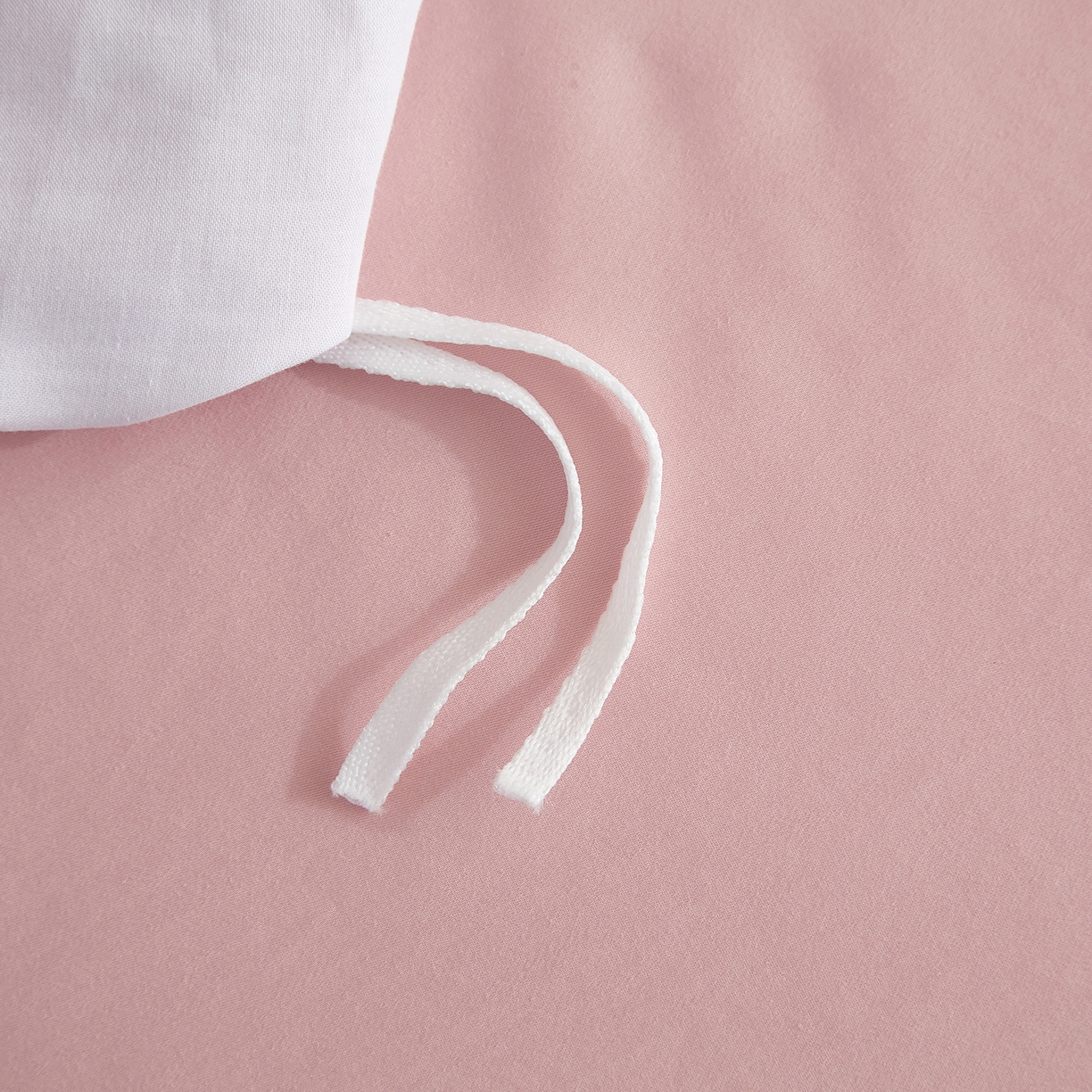 91家纺网 家纺一手货源 找家纺 锦彩家居 2026新款全棉纯棉印花60支贡缎新疆长绒棉四件套-山月记系列 芷春