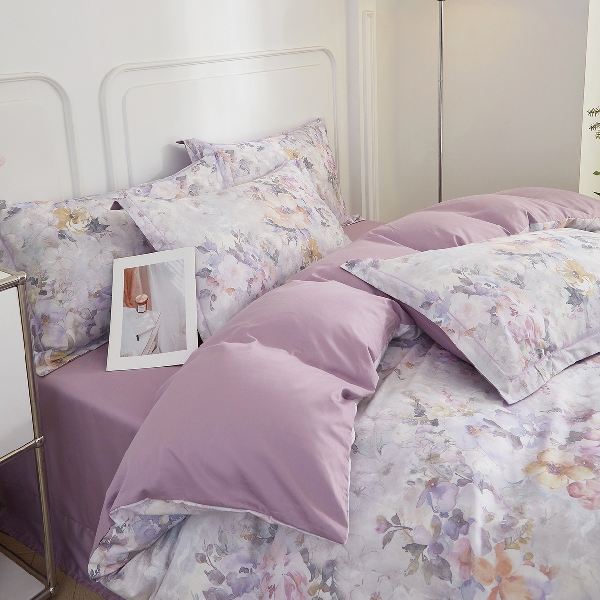 91家纺网 家纺一手货源 找家纺 锦彩家居 2026新款全棉纯棉印花60支贡缎新疆长绒棉四件套-山月记系列 紫芙