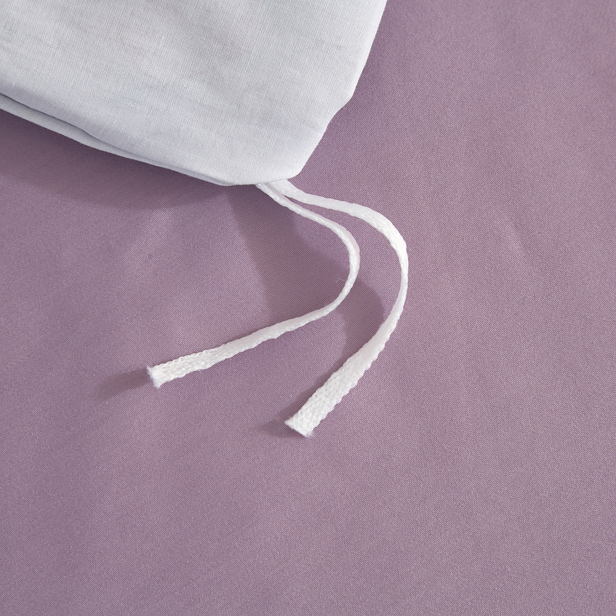 91家纺网 家纺一手货源 找家纺 锦彩家居 2026新款全棉纯棉印花60支贡缎新疆长绒棉四件套-山月记系列 紫芙