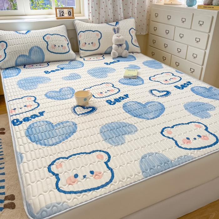 91家纺网 家纺一手货源 找家纺 柒月家居 2026新款小清新床笠款乳胶凉席床笠夏被四件套 床笠-爱心小熊