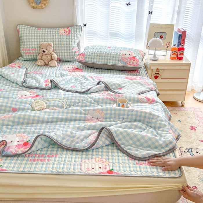 91家纺网 家纺一手货源 找家纺 柒月家居 2026新款小清新床笠款乳胶凉席床笠夏被四件套 床笠-蓝格甜猫