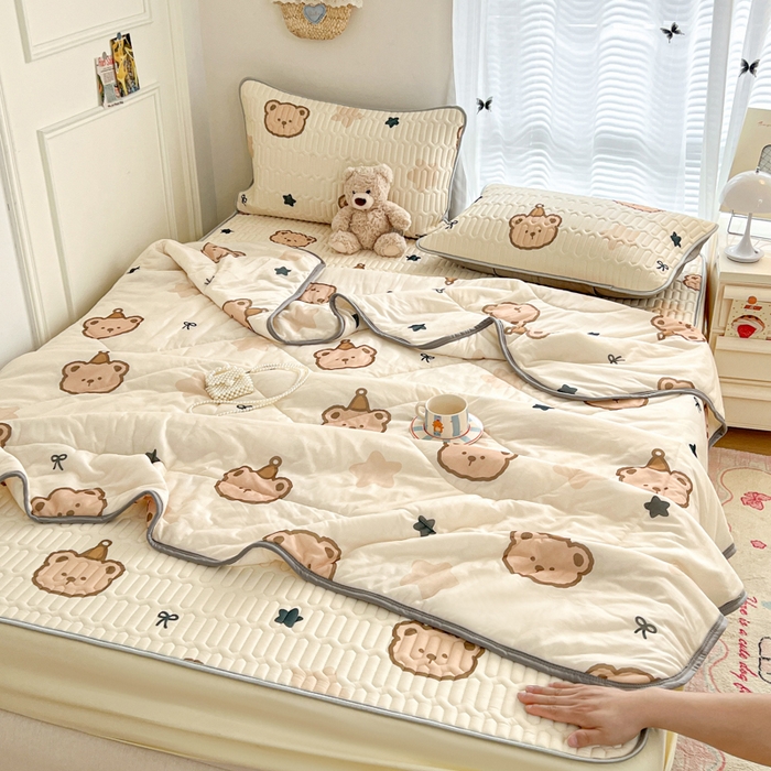 91家纺网 家纺一手货源 找家纺 柒月家居 2026新款小清新床笠款乳胶凉席床笠夏被四件套 床笠-星帽小熊