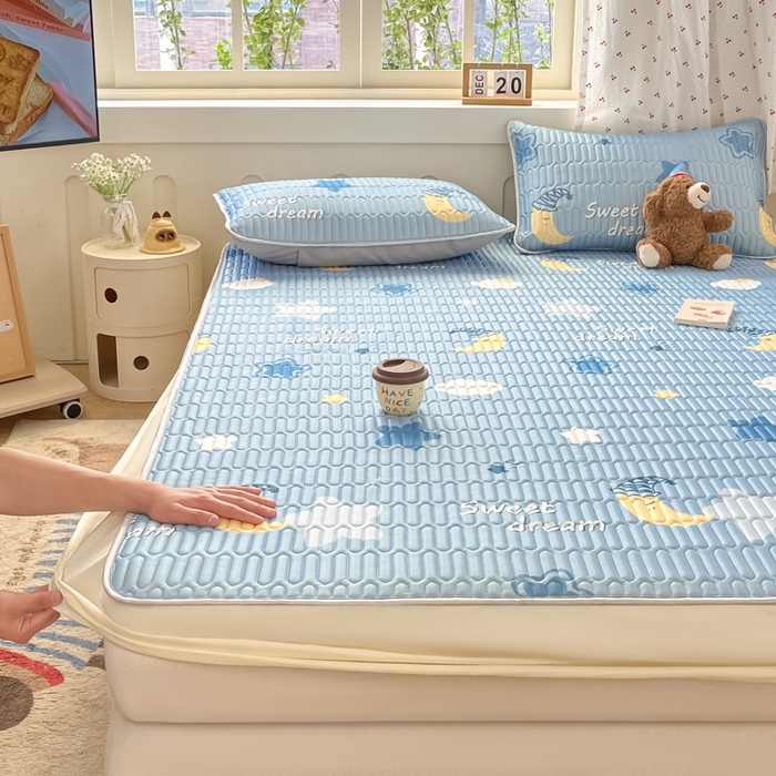 91家纺网 家纺一手货源 找家纺 柒月家居 2026新款小清新床笠款乳胶凉席床笠夏被四件套 床笠-星星月亮