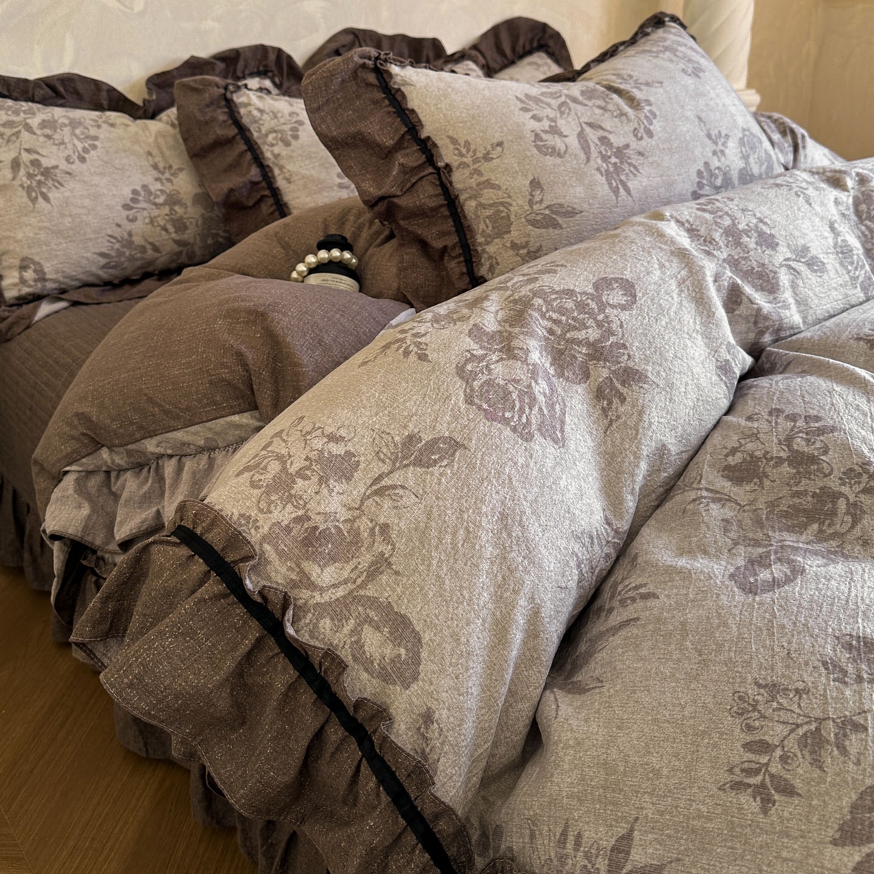 91家纺网 家纺一手货源 找家纺 （总）星光耀 2026新款高克重亚麻花边床盖四件套