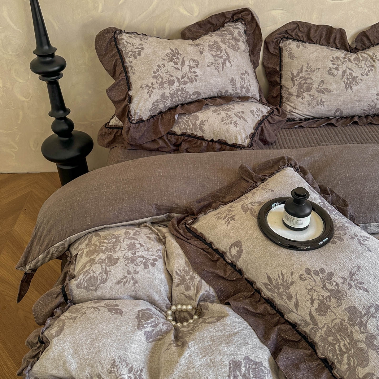 91家纺网 家纺一手货源 找家纺 （总）星光耀 2026新款高克重亚麻花边床盖四件套