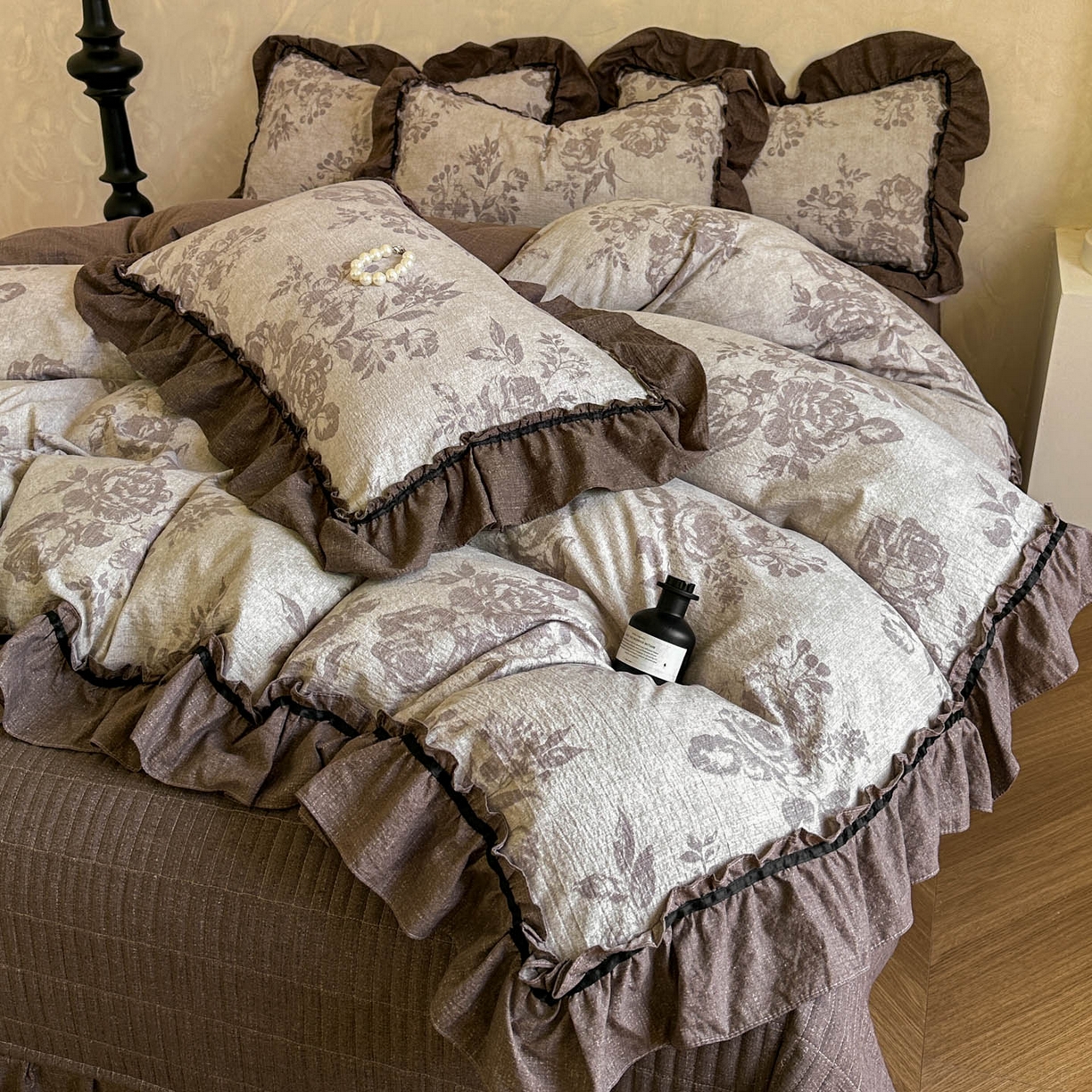 91家纺网 家纺一手货源 找家纺 （总）星光耀 2026新款高克重亚麻花边床盖四件套