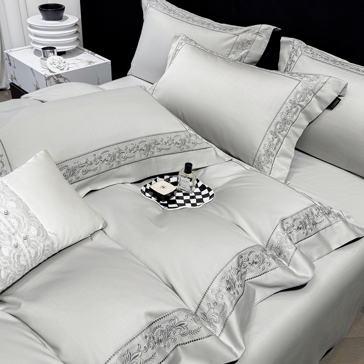 91家纺网 家纺一手货源 找家纺 （总）欣宜家纺 2026新品全棉纯棉50x50s埃及贡缎长绒棉刺绣绣花四件套