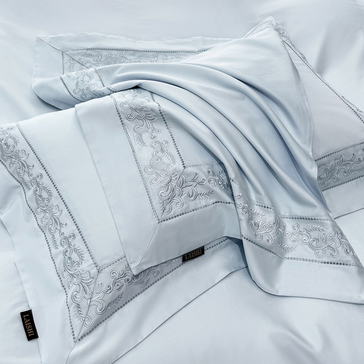 91家纺网 家纺一手货源 找家纺 欣宜家纺 2026新品全棉纯棉50x50s埃及贡缎长绒棉刺绣绣花四件套 赛娜-天空蓝