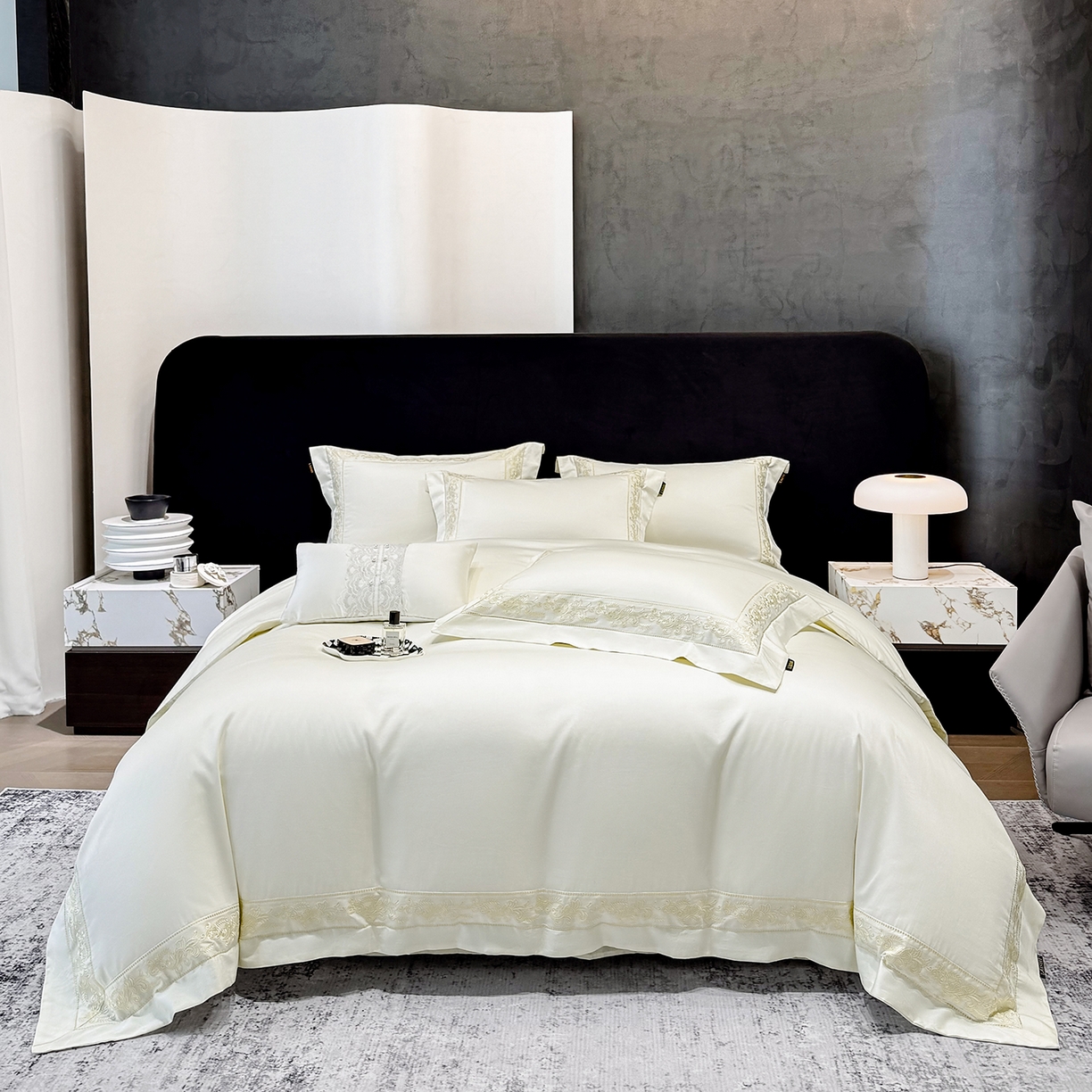 91家纺网 家纺一手货源 找家纺 欣宜家纺 2026新品全棉纯棉50x50s埃及贡缎长绒棉刺绣绣花四件套 赛娜-奶昔白