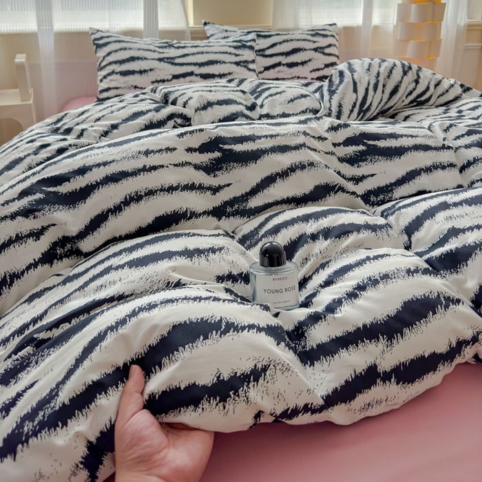 91家纺网 家纺一手货源 找家纺 （总）感遇家纺 2026新款全棉数码印花简约系列四件套