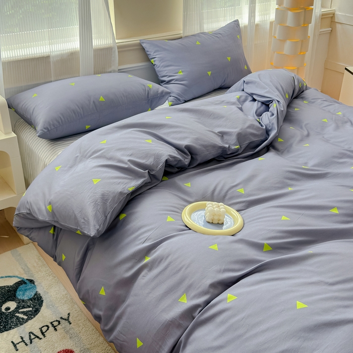 91家纺网 家纺一手货源 找家纺 感遇家纺 2026新款全棉数码印花简约系列四件套 思绪