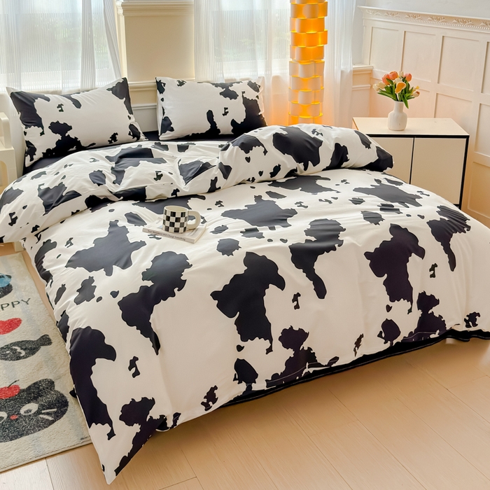 91家纺网 家纺一手货源 找家纺 感遇家纺 2026新款全棉数码印花简约系列四件套 奶牛