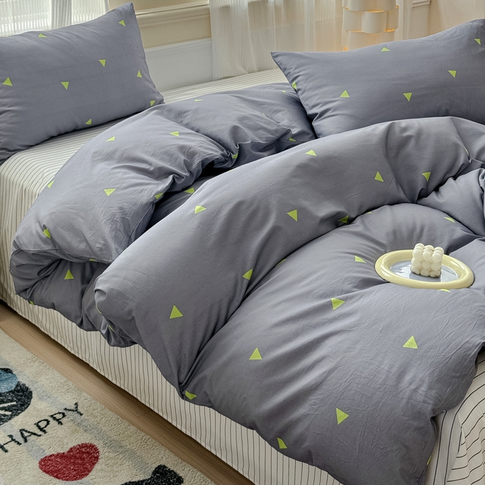 91家纺网 家纺一手货源 找家纺 感遇家纺 2026新款全棉数码印花简约系列四件套 思绪