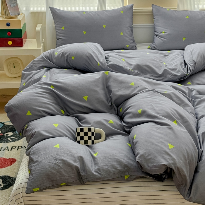 91家纺网 家纺一手货源 找家纺 感遇家纺 2026新款全棉数码印花简约系列四件套 思绪