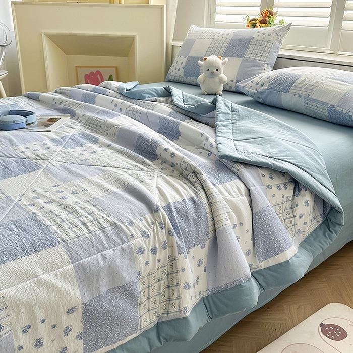 91家纺网 家纺一手货源 找家纺 美梦里 2026新款A类双层纱里外纯棉棉花夏被被子被芯 芳华