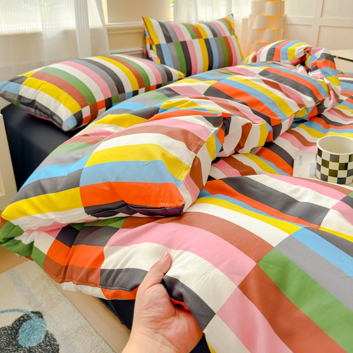 91家纺网 家纺一手货源 找家纺 感遇家纺 2026新款全棉数码印花简约系列四件套 彩素