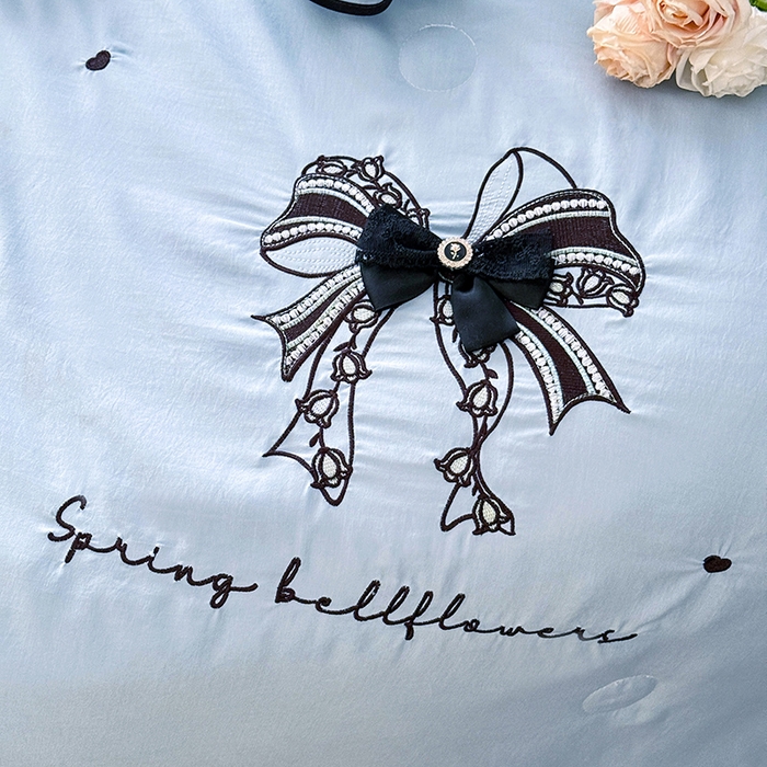 91家纺网 家纺一手货源 找家纺 优贝家纺 2026春夏新款多功能夏被床盖四件套刺绣 赫本-兰