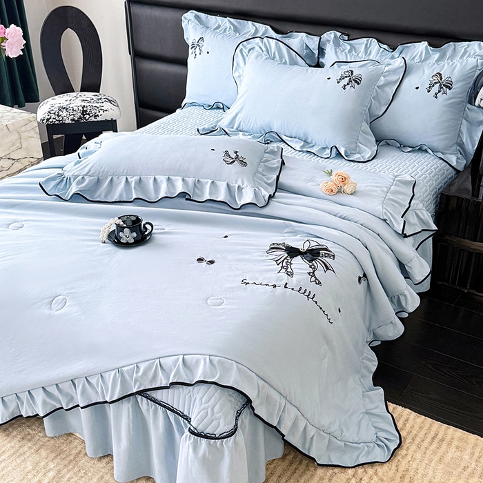 91家纺网 家纺一手货源 找家纺 绒棉世家 2026春夏新款多功能夏被床盖四件套刺绣 赫本-兰