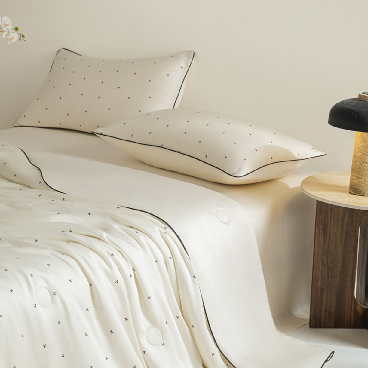 91家纺网 家纺一手货源 找家纺 （总）悦织湾家纺 2026新款天丝夏被四件套滚边款冰丝空调被夏凉被夏凉冰爽床上用品三4件套