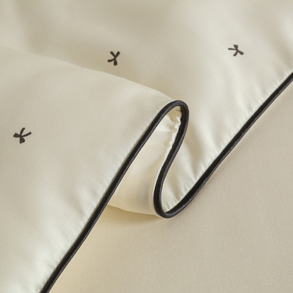 91家纺网 家纺一手货源 找家纺 （总）悦织湾家纺 2026新款天丝夏被四件套滚边款冰丝空调被夏凉被夏凉冰爽床上用品三4件套