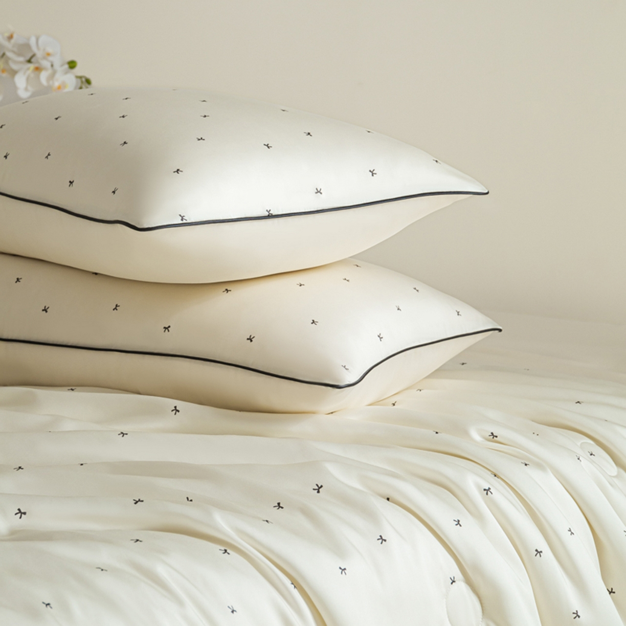 91家纺网 家纺一手货源 找家纺 （总）悦织湾家纺 2026新款天丝夏被四件套滚边款冰丝空调被夏凉被夏凉冰爽床上用品三4件套