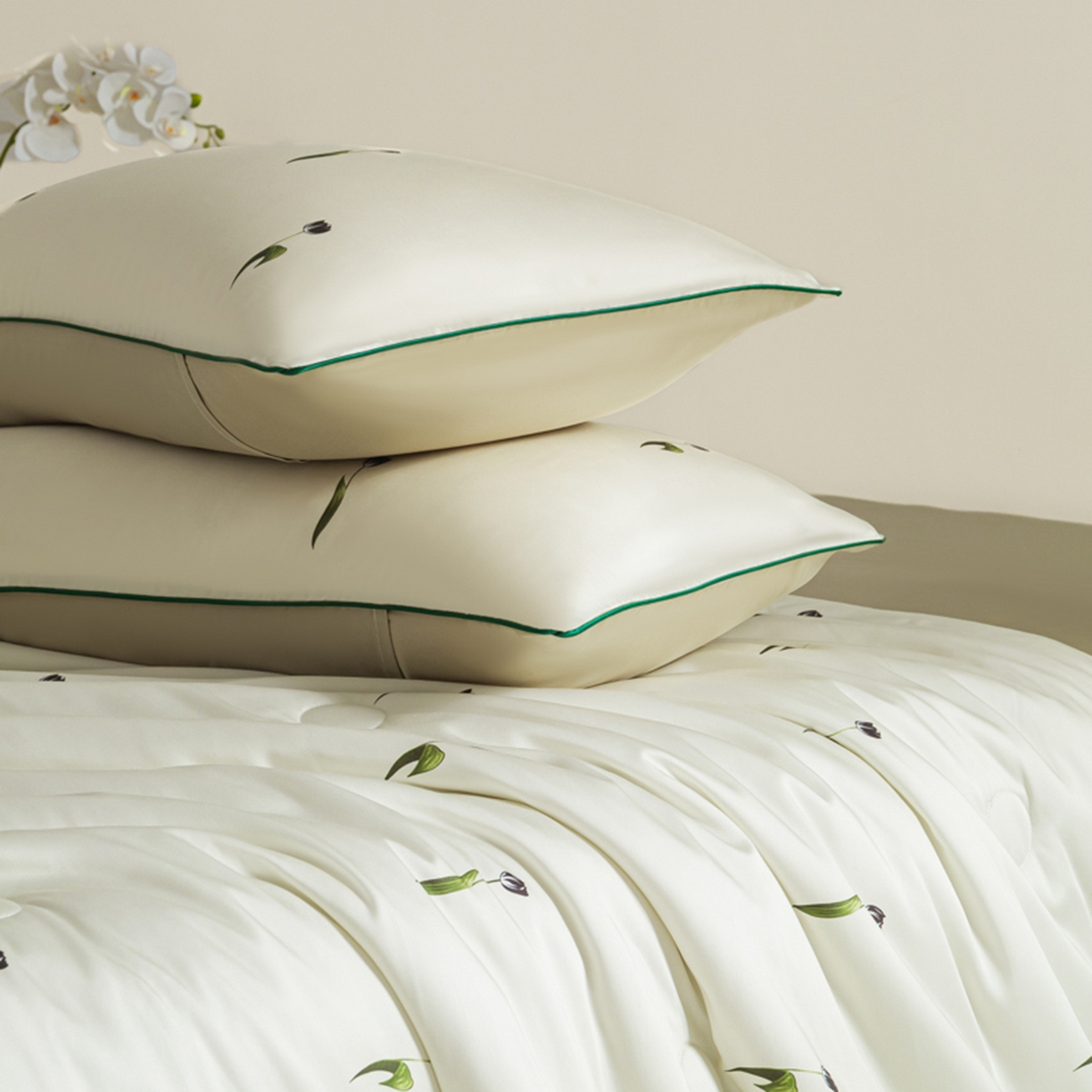 91家纺网 家纺一手货源 找家纺 悦织湾家纺 2026新款天丝夏被四件套滚边款冰丝空调被夏凉被夏凉冰爽床上用品三4件套 奶杏郁金香