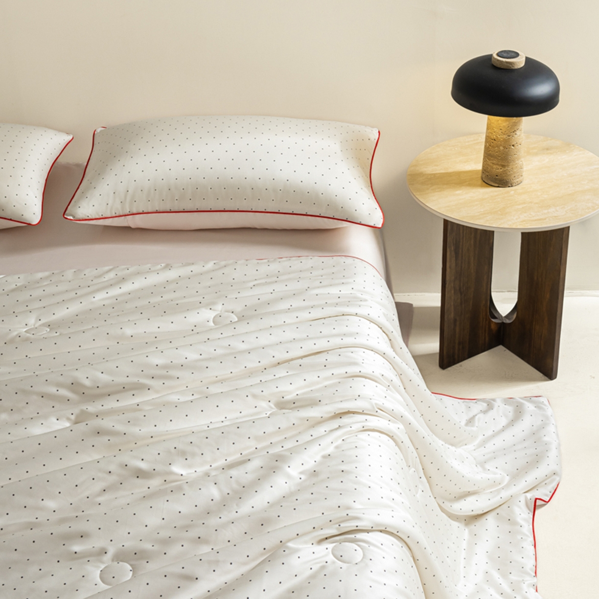 91家纺网 家纺一手货源 找家纺 悦织湾家纺 2026新款天丝夏被四件套滚边款冰丝空调被夏凉被夏凉冰爽床上用品三4件套 夜影郁香