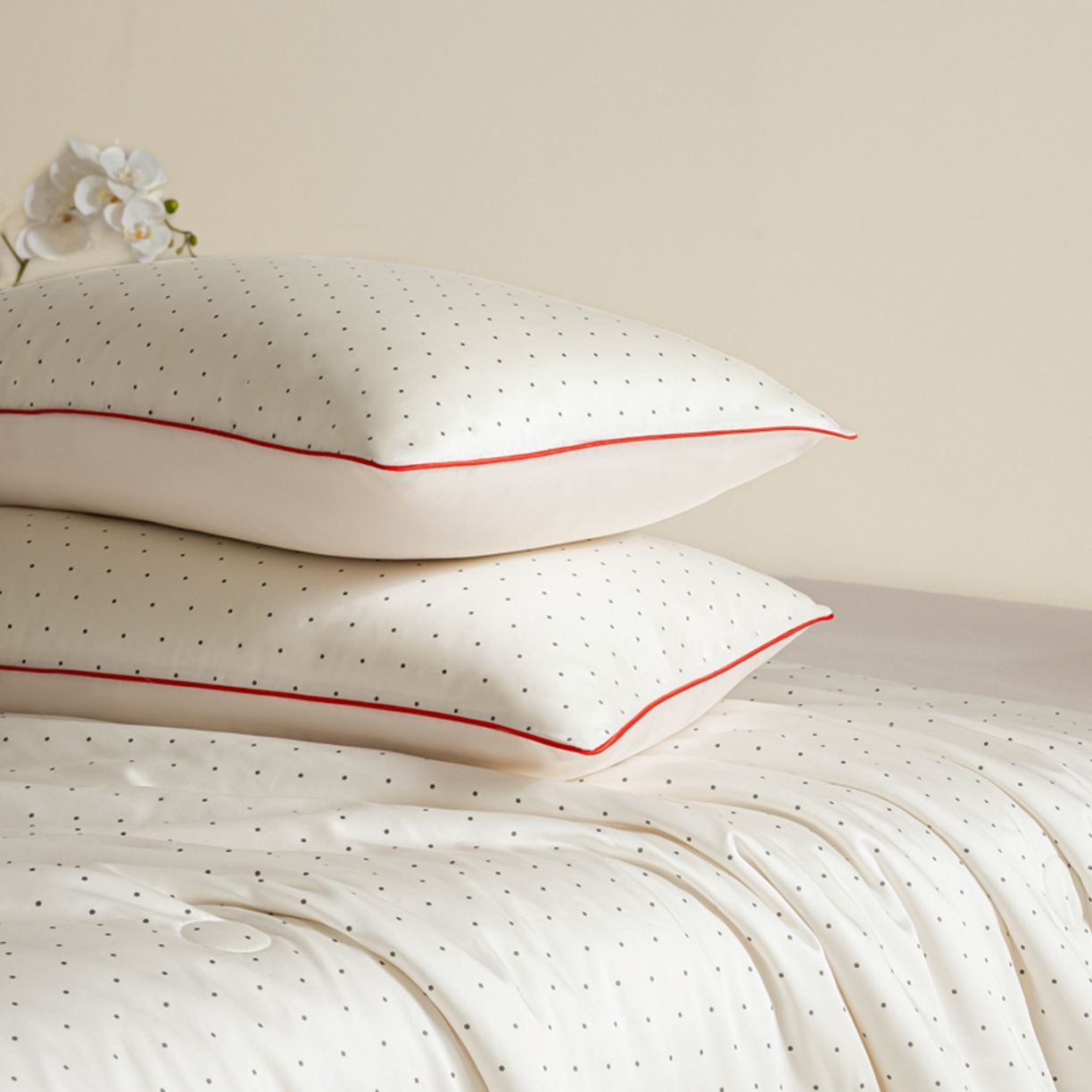 91家纺网 家纺一手货源 找家纺 悦织湾家纺 2026新款天丝夏被四件套滚边款冰丝空调被夏凉被夏凉冰爽床上用品三4件套 夜影郁香