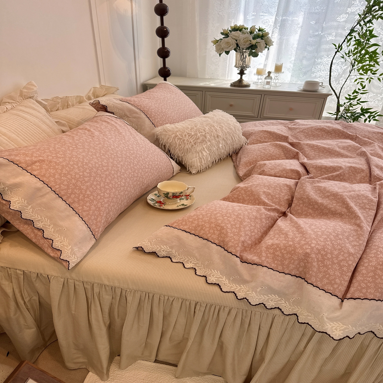 91家纺网 家纺一手货源 找家纺 菊上家纺 2026新款全棉复古小碎花花边款系列 初禾