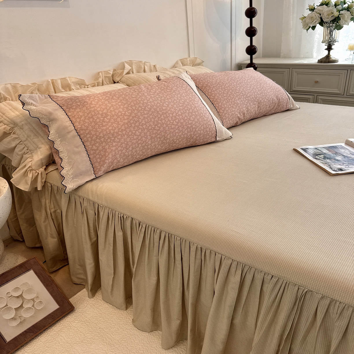 91家纺网 家纺一手货源 找家纺 菊上家纺 2026新款全棉复古小碎花花边款系列 初禾