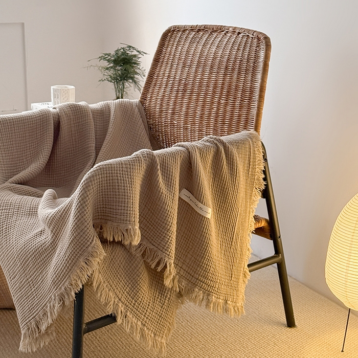 91家纺网 家纺一手货源 找家纺 Mr.pig猪先生水洗棉 2026新款全棉四层纱毯子（展示价格为控价，实际价格请联系客服） 咖喱