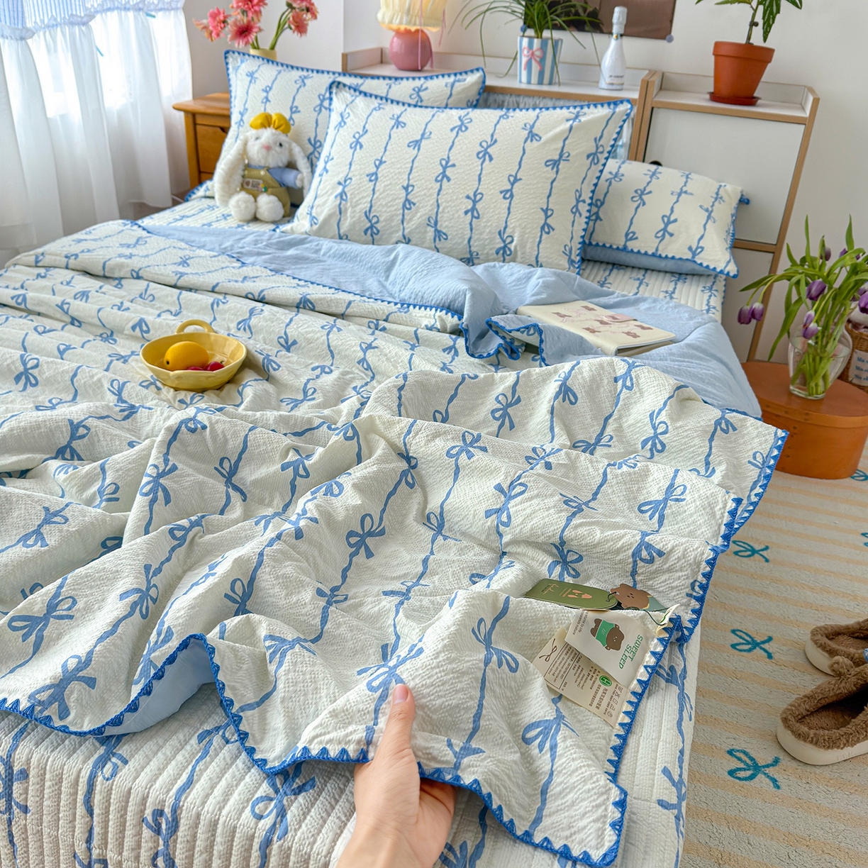 91家纺网 家纺一手货源 找家纺 （总）赫梵茜 2026新款泡芙双层沙贝壳绣床盖夏被四件套可配多功能夏被夏凉被空调被四件套