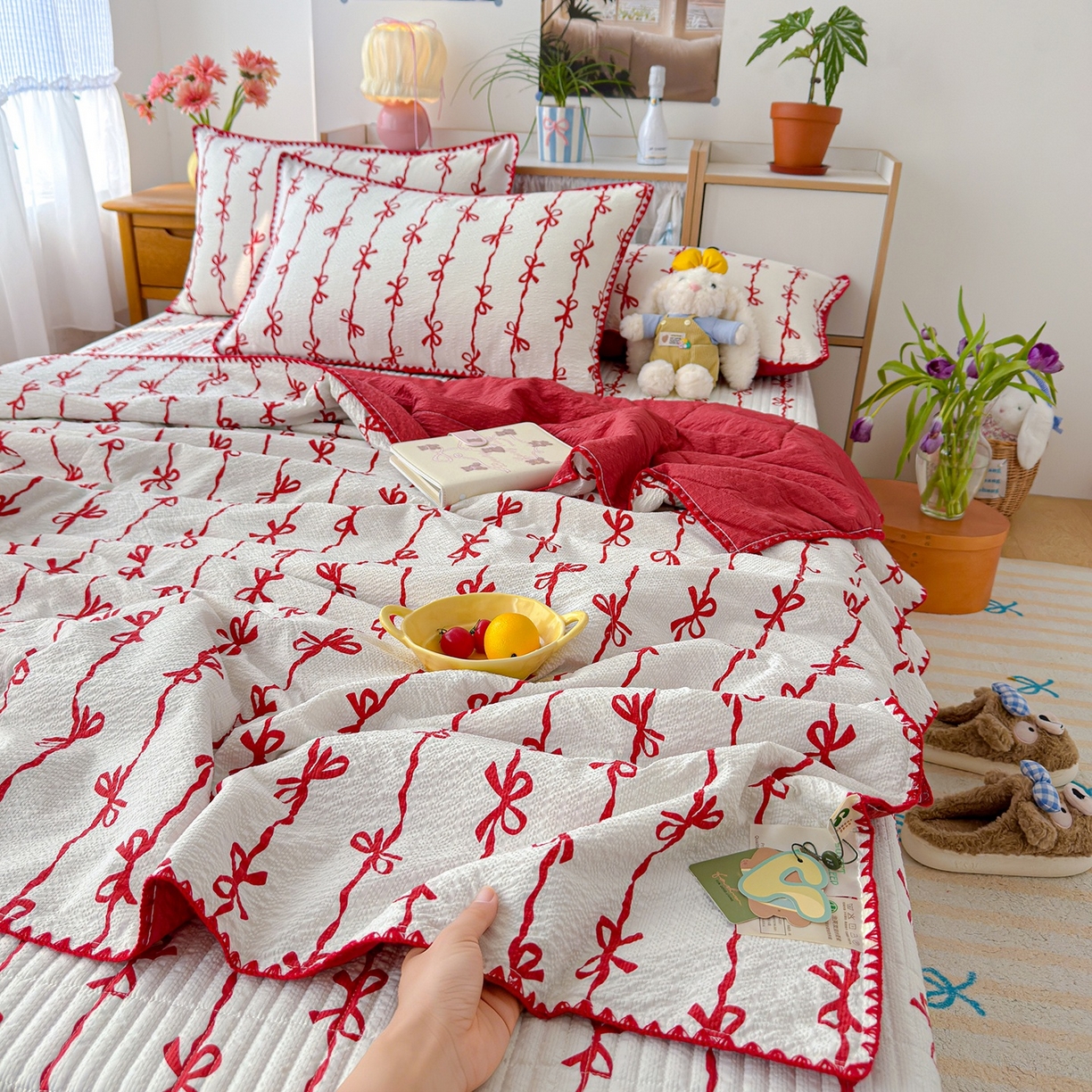 91家纺网 家纺一手货源 找家纺 （总）赫梵茜 2026新款泡芙双层沙贝壳绣床盖夏被四件套可配多功能夏被夏凉被空调被四件套