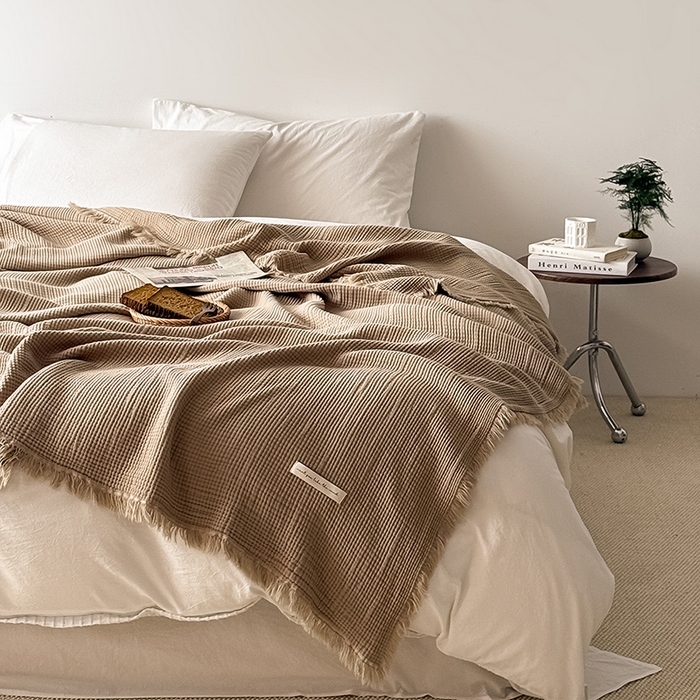 91家纺网 家纺一手货源 找家纺 Mr.pig猪先生水洗棉 2026新款全棉四层纱毯子（展示价格为控价，实际价格请联系客服） 咖喱