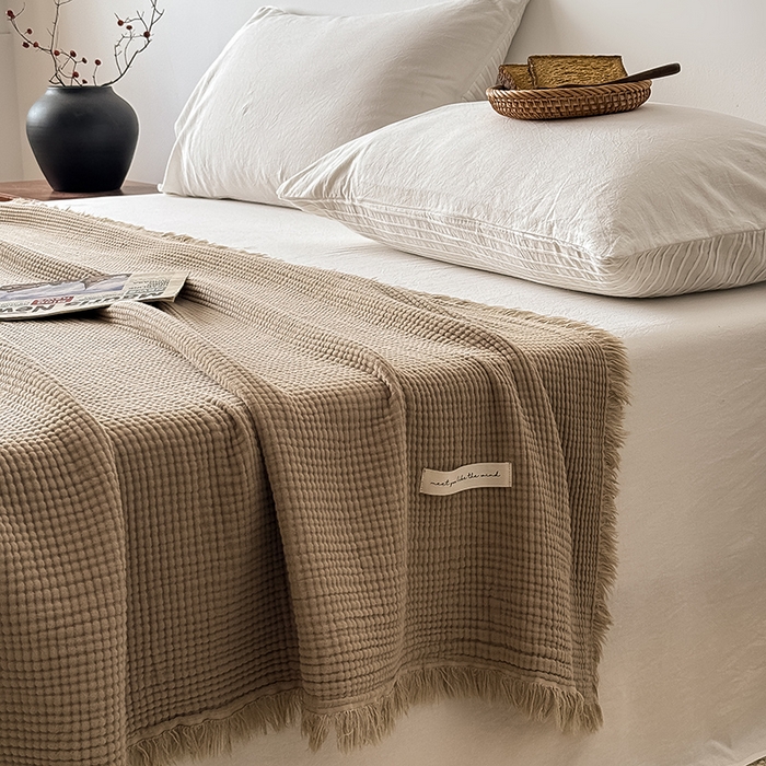 91家纺网 家纺一手货源 找家纺 Mr.pig猪先生水洗棉 2026新款全棉四层纱毯子（展示价格为控价，实际价格请联系客服） 咖喱