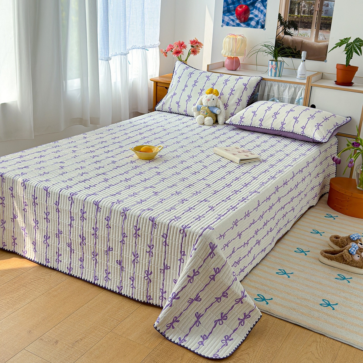 91家纺网 家纺一手货源 找家纺 赫梵茜 2026新款泡芙双层沙贝壳绣床盖夏被四件套可配多功能夏被夏凉被空调被四件套 紫蝴蝶结