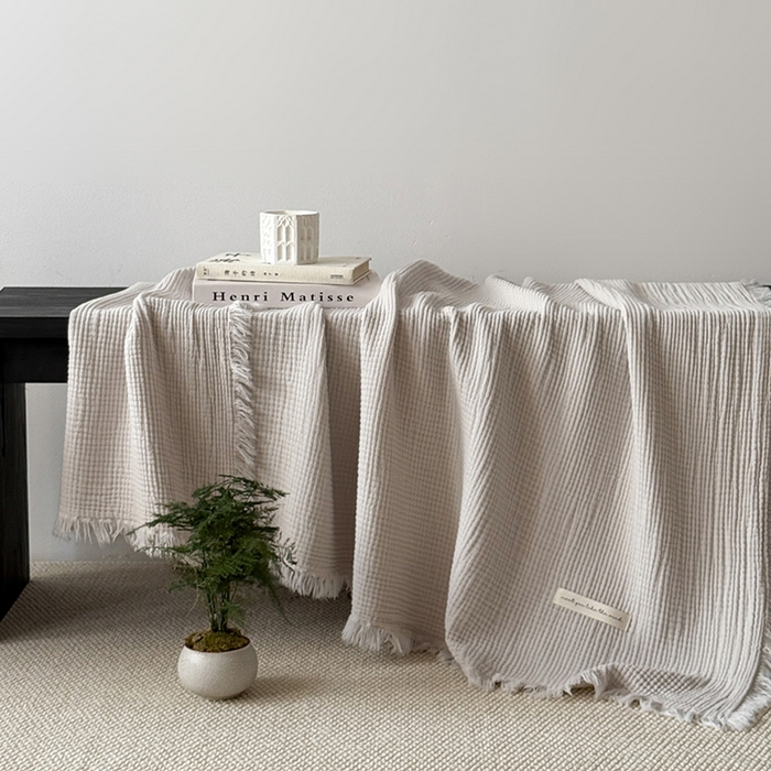 91家纺网 家纺一手货源 找家纺 Mr.pig猪先生水洗棉 2026新款全棉四层纱毯子（展示价格为控价，实际价格请联系客服） 银灰色