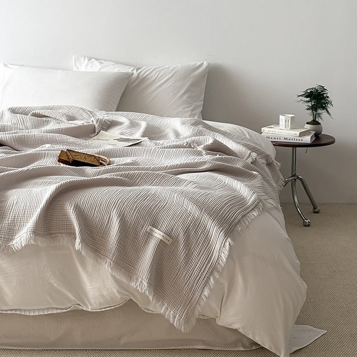 91家纺网 家纺一手货源 找家纺 Mr.pig猪先生水洗棉 2026新款全棉四层纱毯子（展示价格为控价，实际价格请联系客服） 银灰色