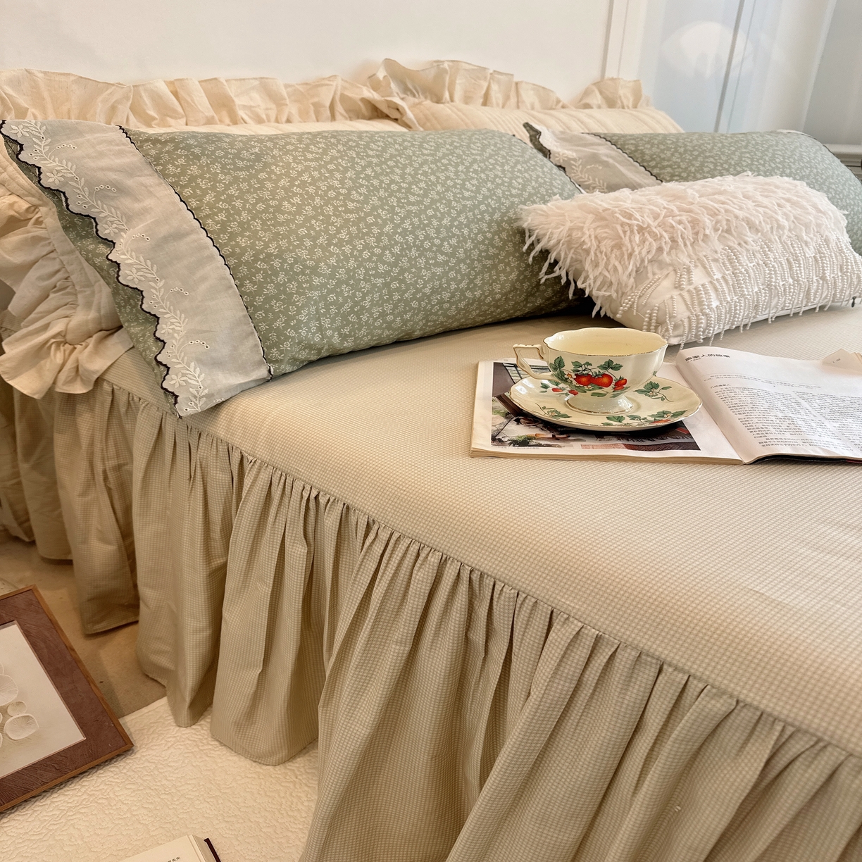 91家纺网 家纺一手货源 找家纺 菊上家纺 2026新款全棉复古小碎花花边款系列 春绿