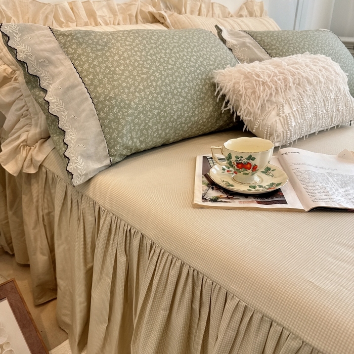 91家纺网 家纺一手货源 找家纺 菊上家纺 2026新款全棉复古小碎花花边款系列 春绿