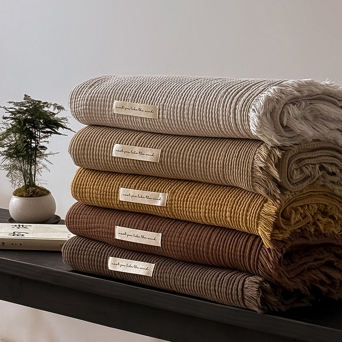 91家纺网 家纺一手货源 找家纺 Mr.pig猪先生水洗棉 2026新款全棉四层纱毯子（展示价格为控价，实际价格请联系客服） 叠拍