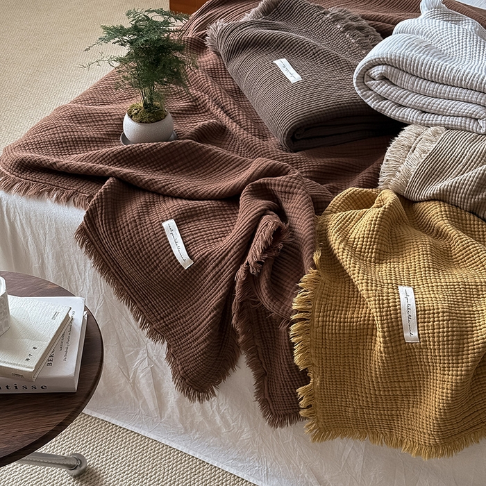 91家纺网 家纺一手货源 找家纺 Mr.pig猪先生水洗棉 2026新款全棉四层纱毯子（展示价格为控价，实际价格请联系客服） 叠拍